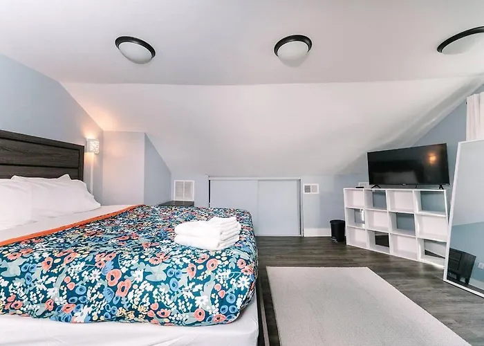 High-speed Internet - Parking - Washer & Dryer Apartment