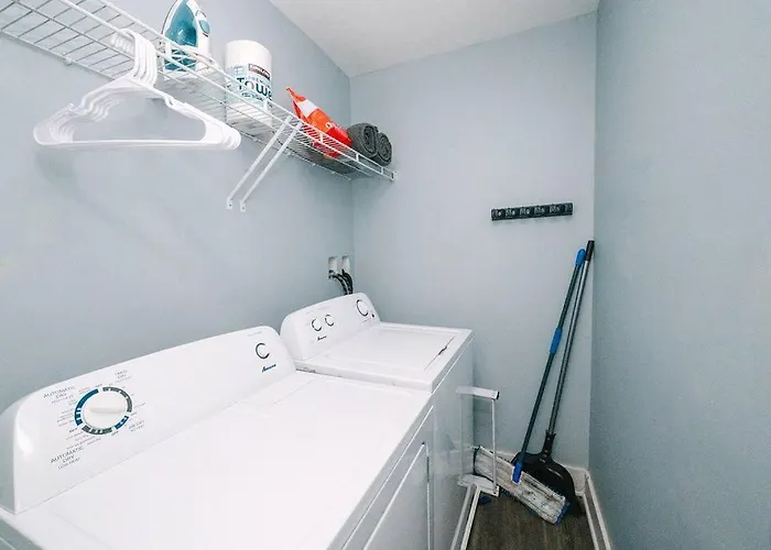 High-speed Internet - Parking - Washer & Dryer